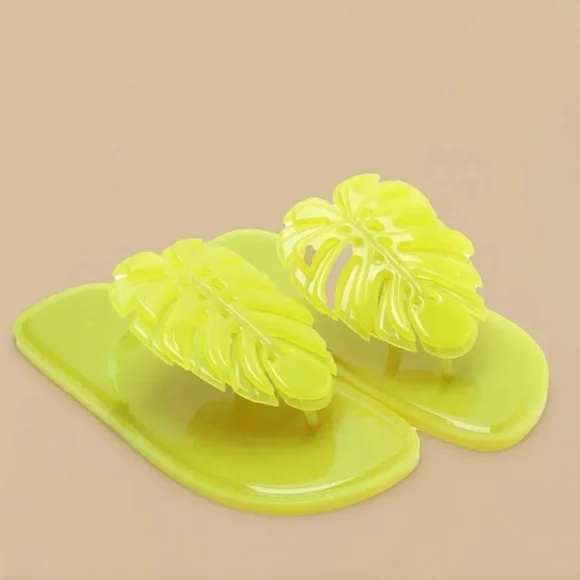 Vibrant Green Monstera Leaf Jelly Sandals PURCHASED IN BRAZIL 🇧🇷 - Picture 4 of 5